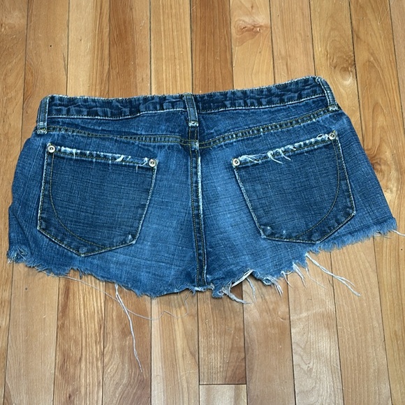Paper denim & cloth cutoffs - Picture 2 of 9